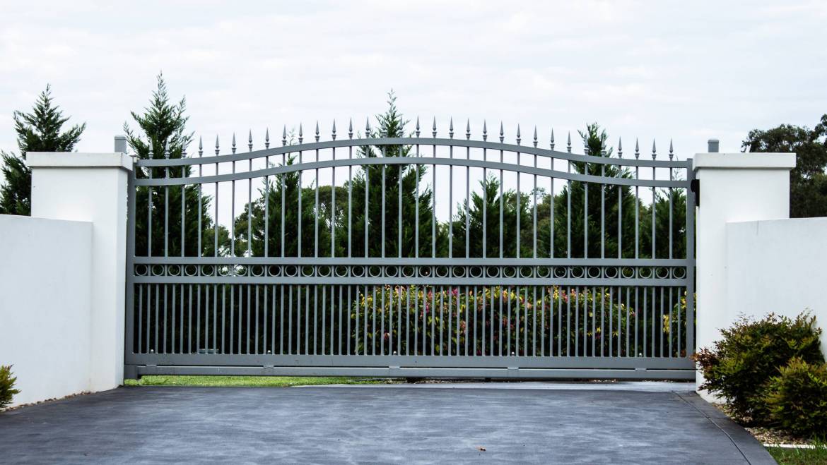 There are certain things you can do to keep your iron gate looking good.